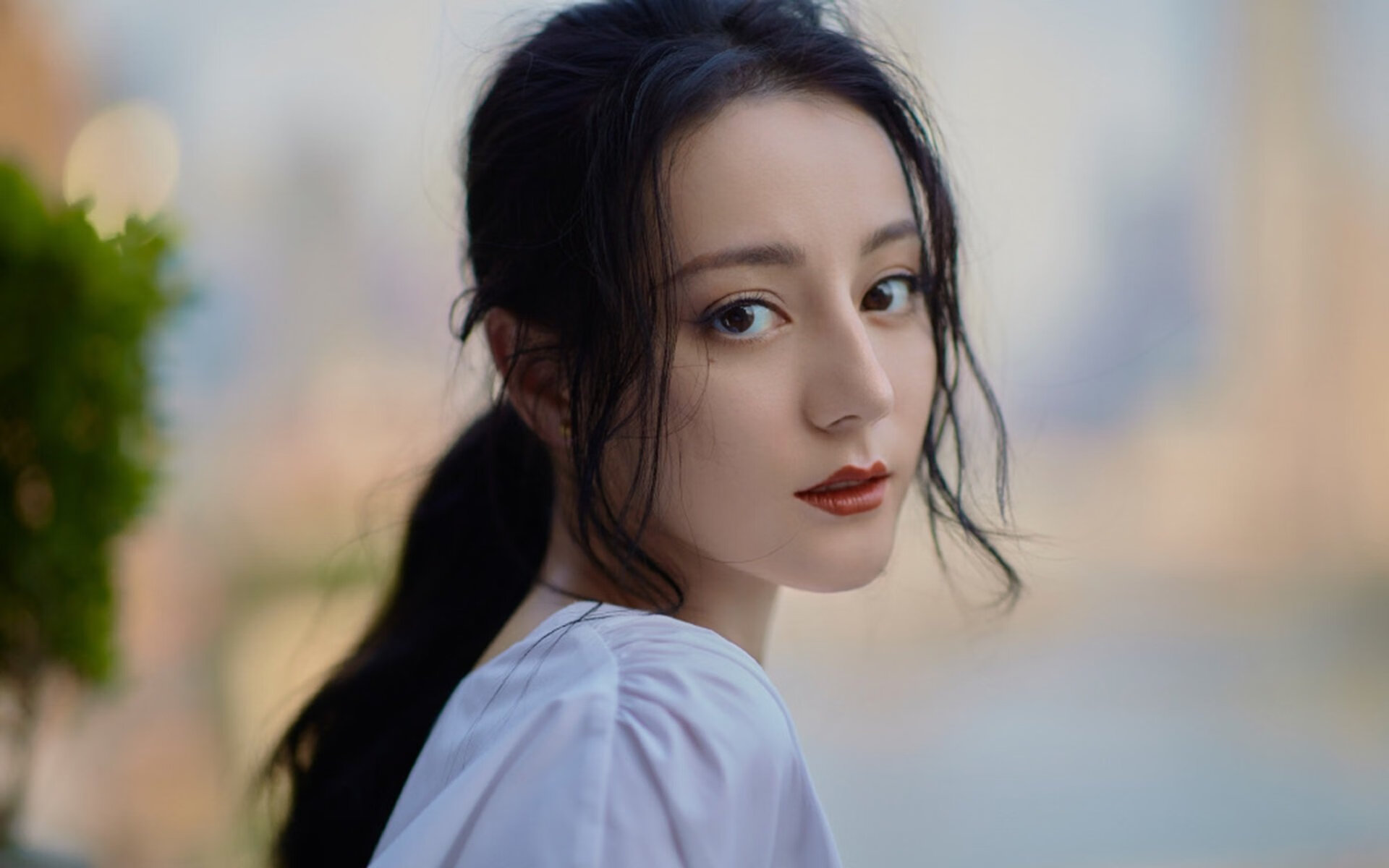 拜仁边路强攻压迫博卡两翼，拜仁太强