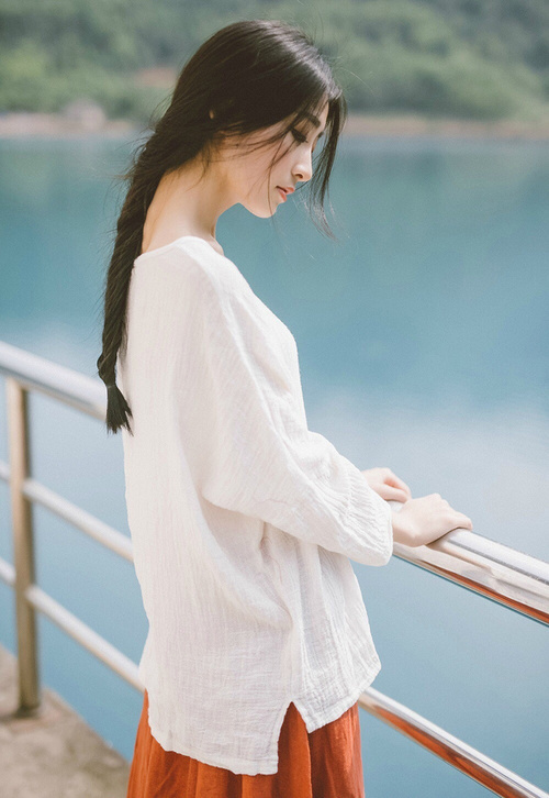 中国女排完成阶段目标主帅给予肯定，中国女排主力出发