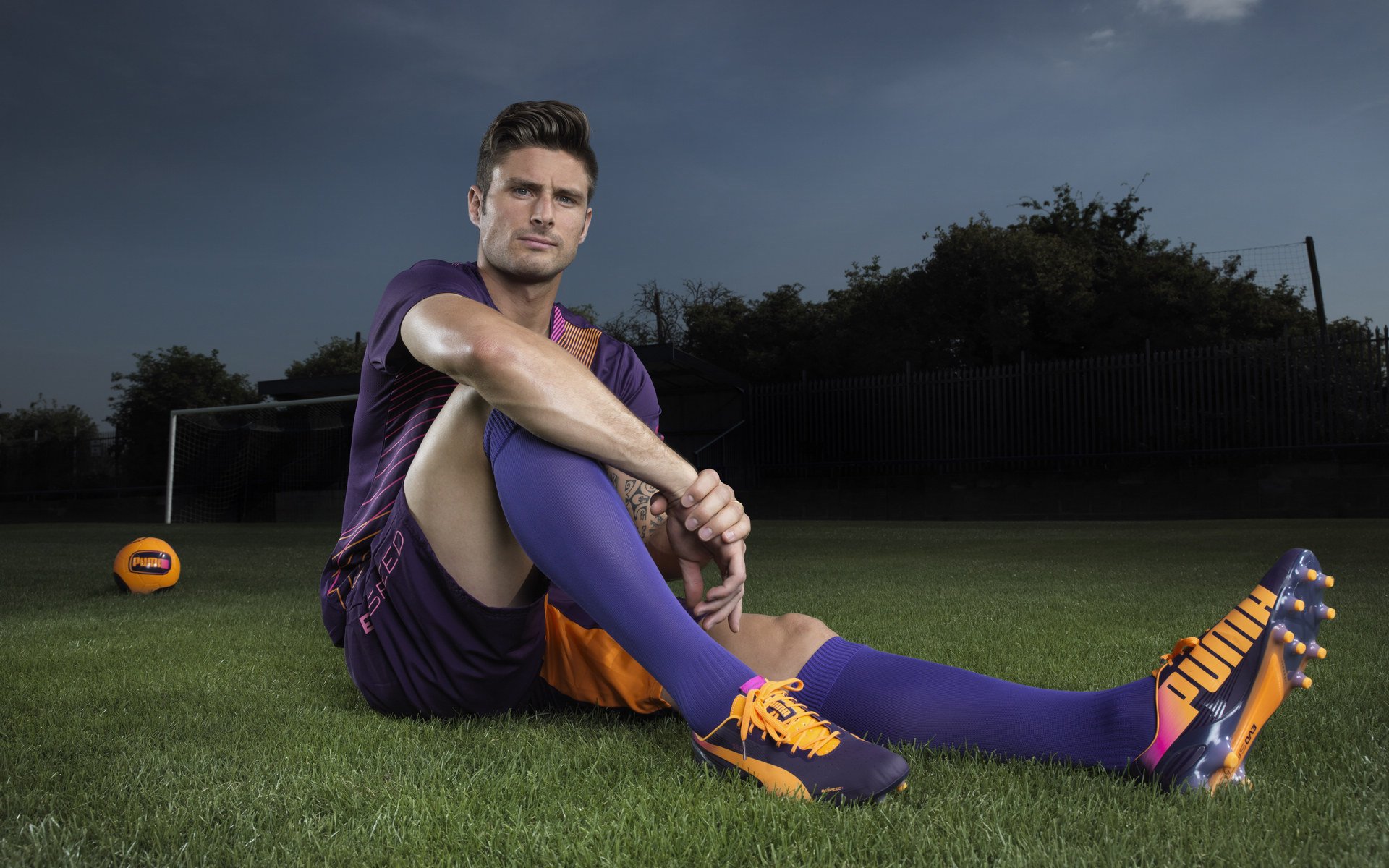 开云ios-_夜光自行车节：在灯火中穿越城市脉络_，自行车灯夜骑