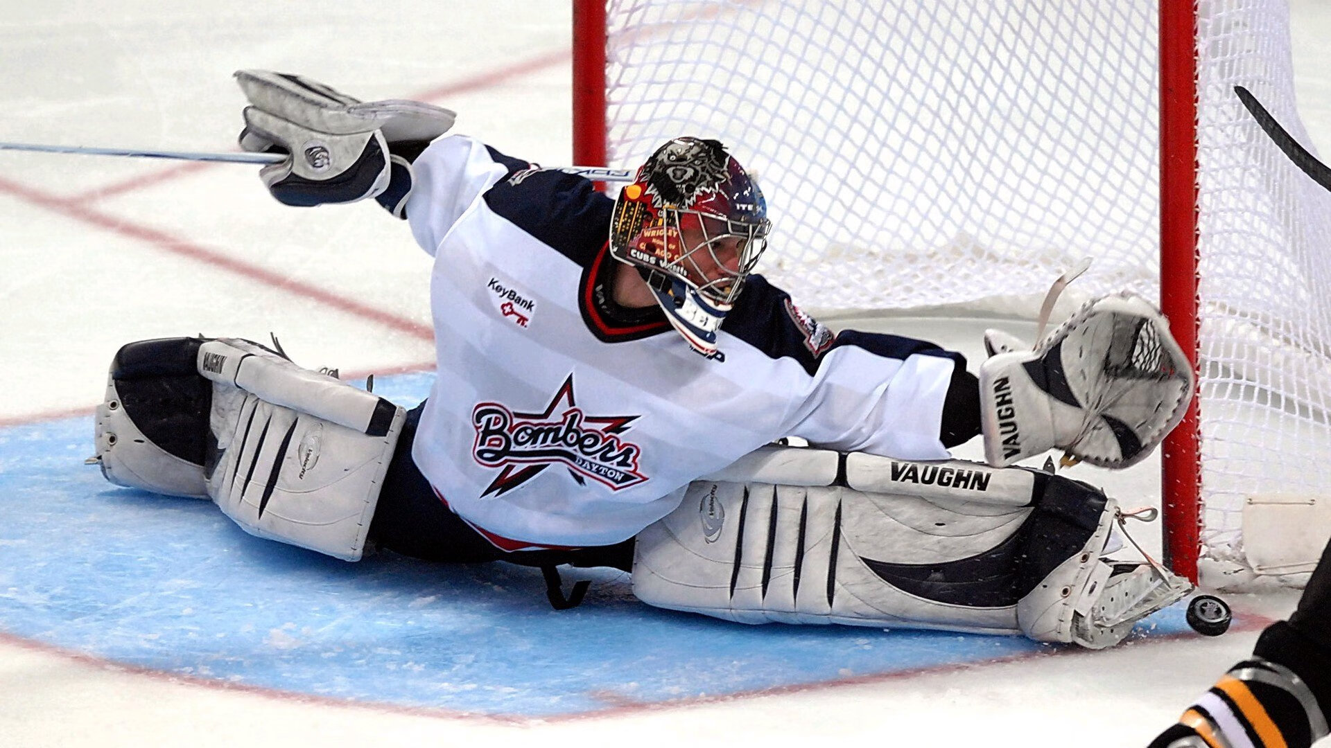 高校篮球联赛影响力逐步扩大，大学生体育热情高涨，大学篮球赛事